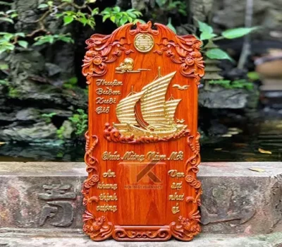 đốc lịch gỗ thuận buồm xuôi gió dát vàng