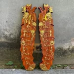 tranh gỗ thư pháp cha mẹ lá chuối dát vàng
