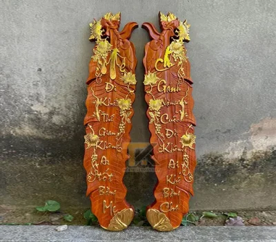 tranh gỗ thư pháp cha mẹ lá chuối dát vàng