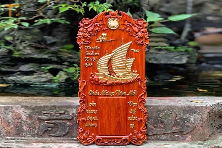 lịch gỗ thuận buồm xuôi gió